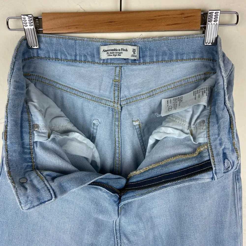 Abercrombie & Fitch Ankle Straight Ultra High-Rise Curve Love Distressed Jeans